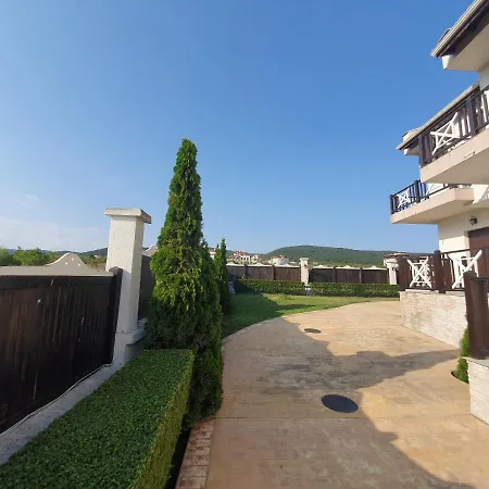 Кошарица Holiday home *